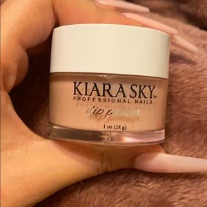 Kiara sky dip powder